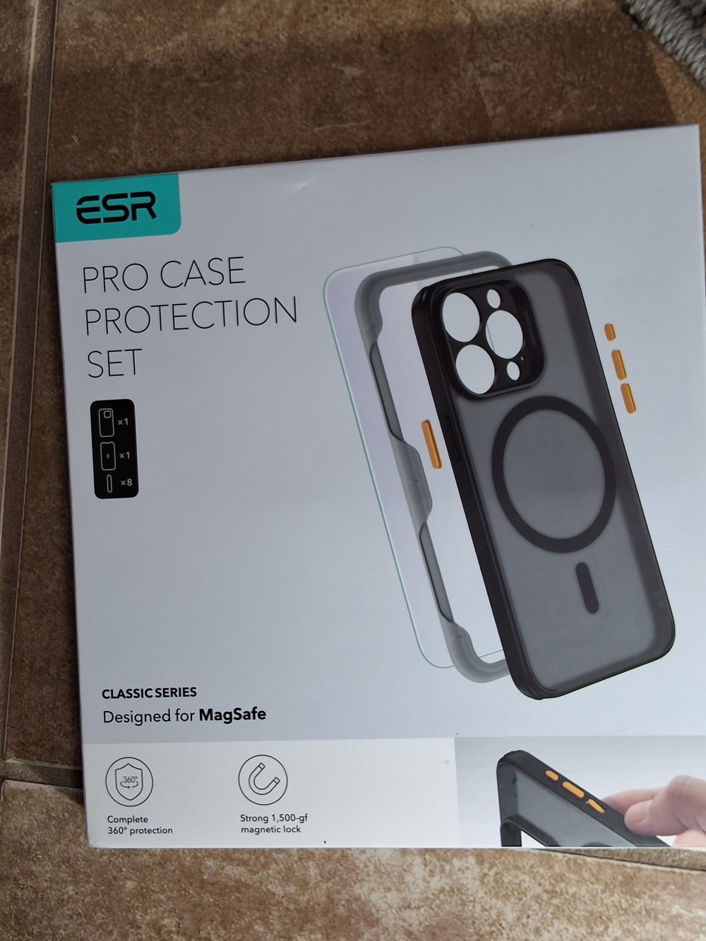 ESR Pro Case Protection Set for MagSafe - Black